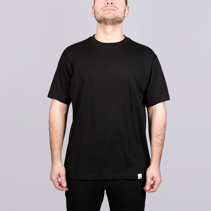мужская черная футболка adidas X By O SS Tee BQ3053 - цена, описание, фото 1